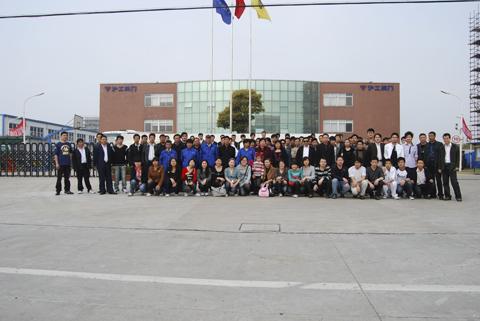 �Ϻ������y�T�S���(zh��n)��ҽǑ������Σ��D1��