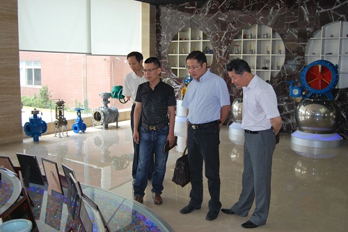 �й��ζ��^(q��)ί�y(t��ng)��(zh��n)�������L���^(q��)�y(t��ng)��(zh��n)���C�P(gu��n)�h��֧��ӛ������ͬ־���Ϻ������y�T�Sҕ�칤�����D 2��