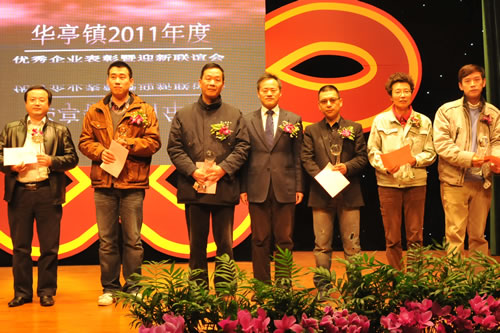 �����y�T���F(tu��n)�����L���ͽ����Aͤ�(zh��n)�hί����ӛ���(zh��n)�L�fƽ�����C��