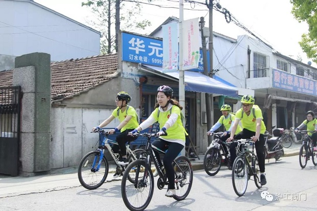 �Ϻ������y�T(m��n)�S�e�O���c�Aͤ�(zh��n)�F(tu��n)ί�M�����T�л��(d��ng)���D2��