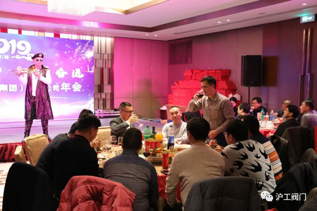 �����y�T����g��һ���䘷���ڣ��D1��