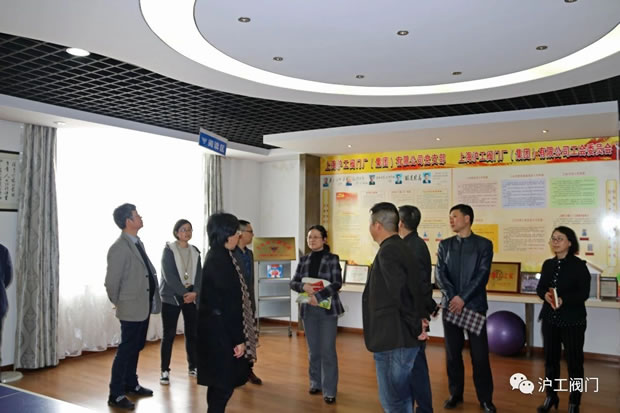 �ζ��^(q��)���f(xi��)ί�T�Aͤ�(zh��n)���С�M���Ϻ������y�T�S�_չ�{(di��o)�л�ӣ��D3��