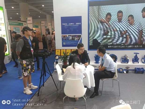 �Ϻ������y�T�S��չ������Ї��h(hu��n)�����V��չ���D5��