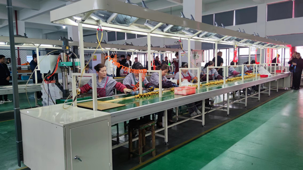 �Ϻ������y�T�S�����F(tu��n)�����޹�˾��h(hu��n)�ֹ�˾���S�F(xi��n)��(ch��ng)���D6��